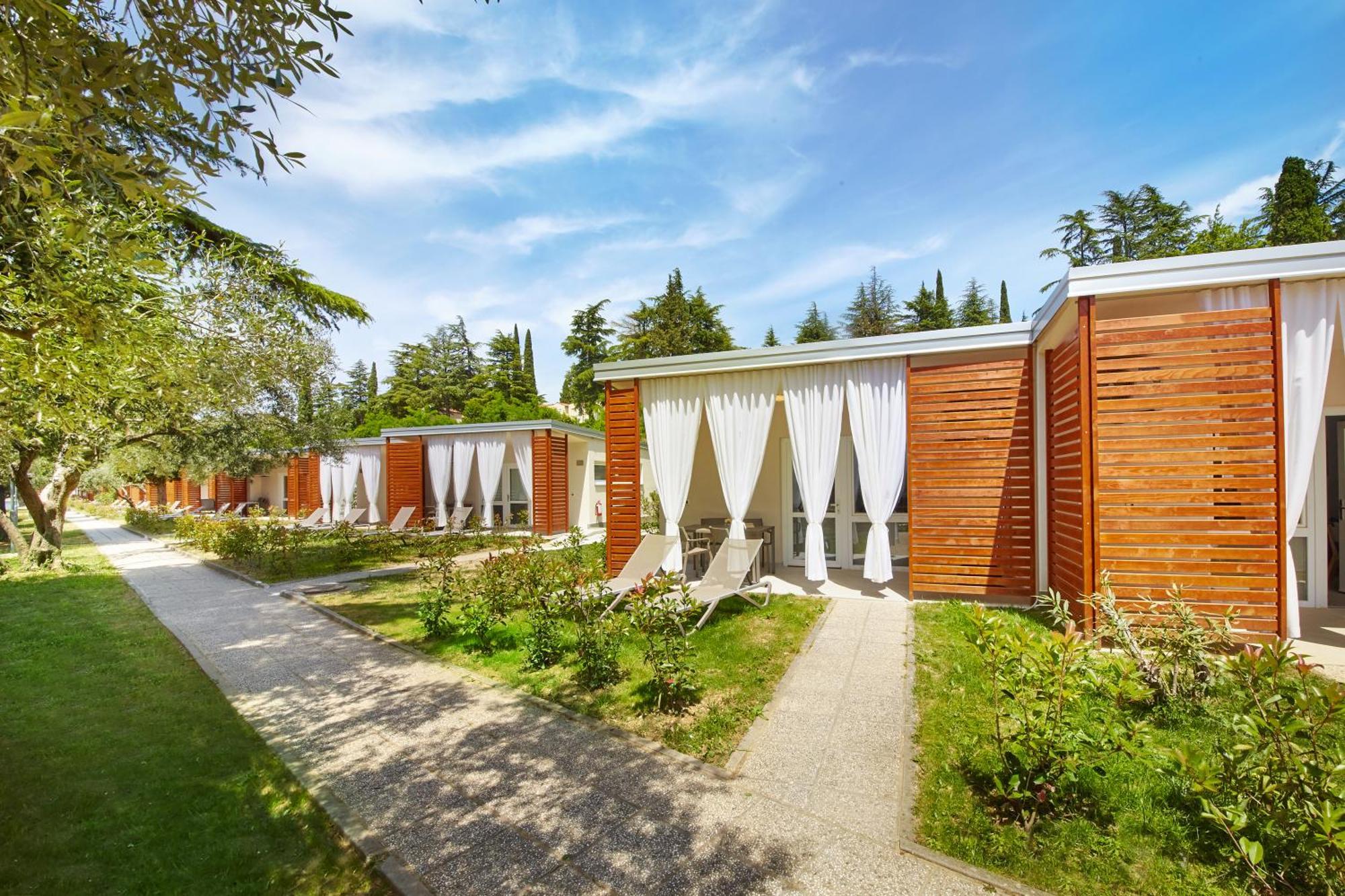 Adria Apartments - Hotel & Resort Adria Ankaran Eksteriør billede